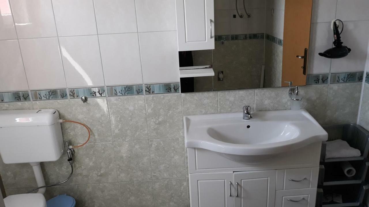 Apartments Alibasic Dubrave Gornje Exterior photo